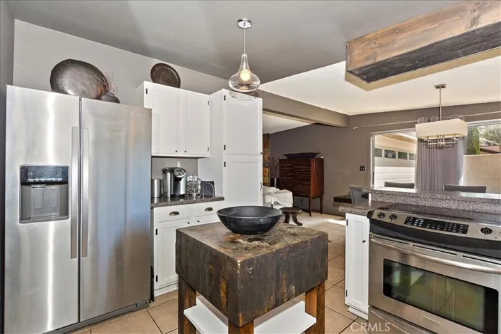 56564 Joshua Drive, Yucca Valley, California 92284