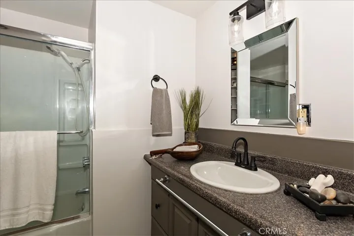 56564 Joshua Drive, Yucca Valley, California 92284