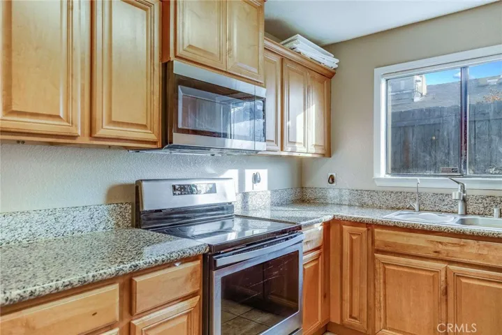 541 Fairfield Road, Simi Valley, California 93065