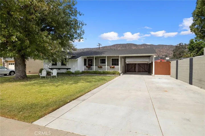 447 W Bennett Avenue, Glendora, California 91741