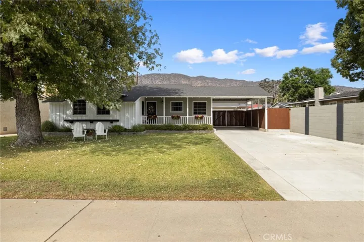 447 W Bennett Avenue, Glendora, California 91741