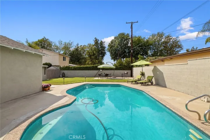 447 W Bennett Avenue, Glendora, California 91741