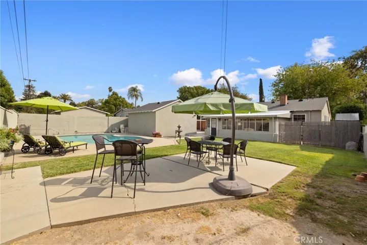 447 W Bennett Avenue, Glendora, California 91741