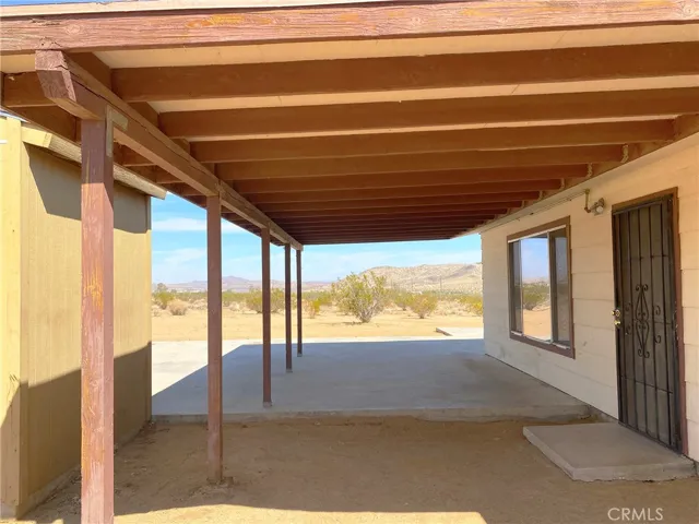 2222 Fortuna Avenue, Landers, California 92285