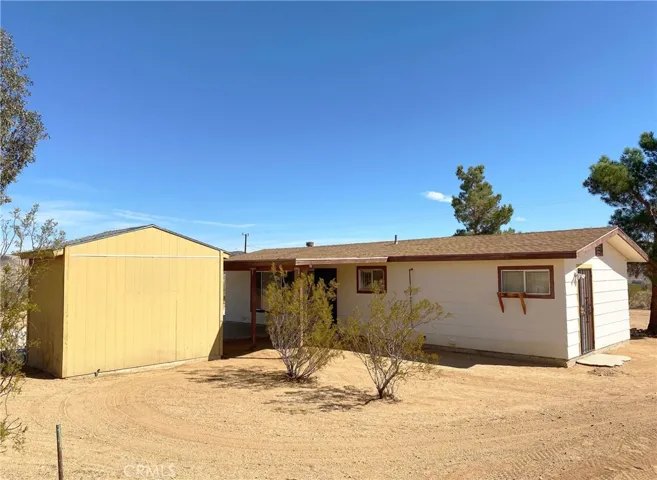 2222 Fortuna Avenue, Landers, California 92285