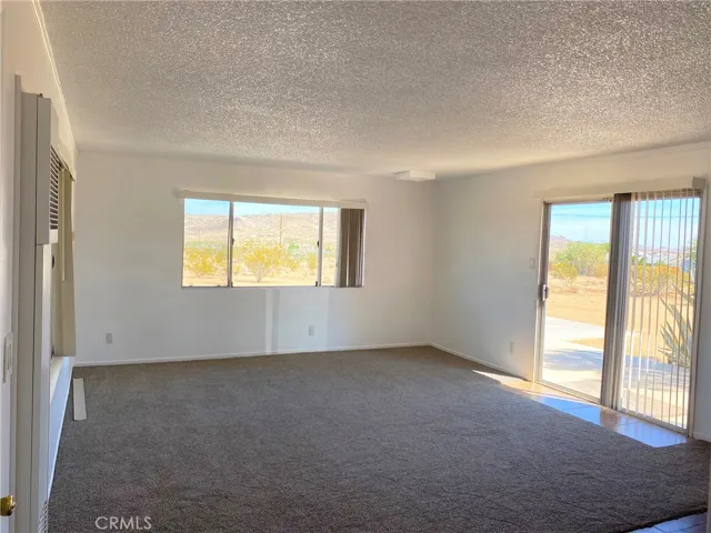 2222 Fortuna Avenue, Landers, California 92285