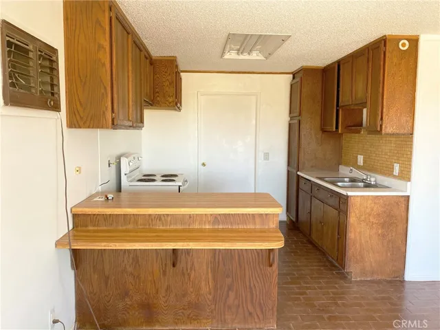 2222 Fortuna Avenue, Landers, California 92285