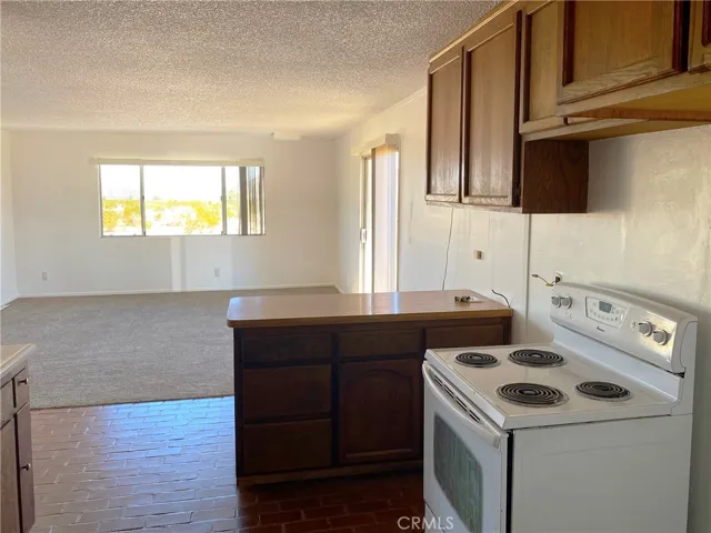 2222 Fortuna Avenue, Landers, California 92285