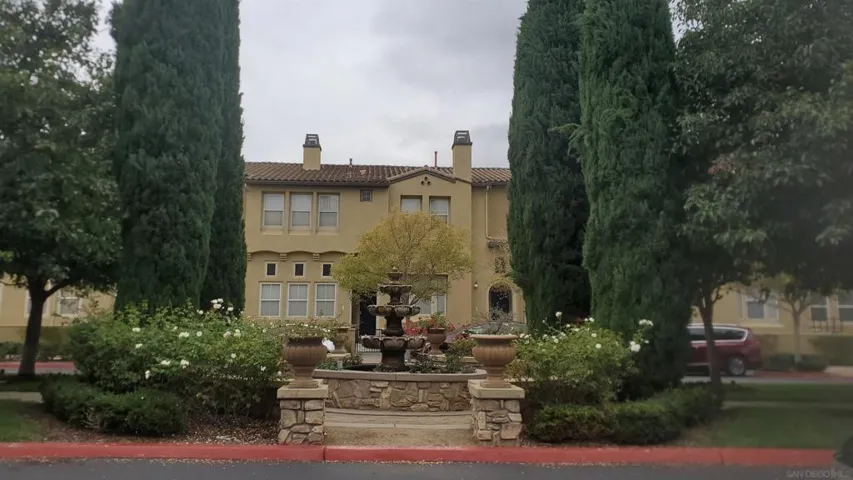 13325 Via Milazzo 4, San Diego, California 92129
