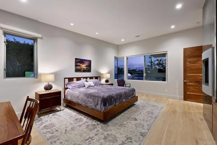 330 S Rios Ave, Solana Beach, California 92075
