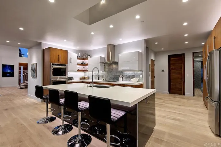 330 S Rios Ave, Solana Beach, California 92075