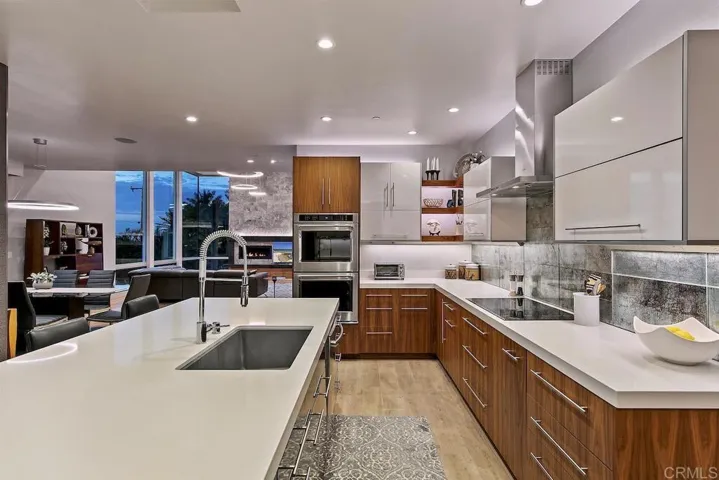 330 S Rios Ave, Solana Beach, California 92075