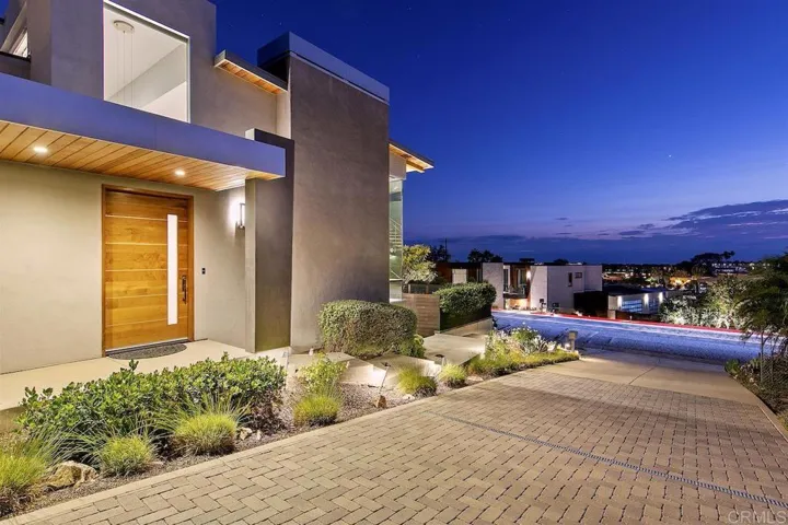 330 S Rios Ave, Solana Beach, California 92075