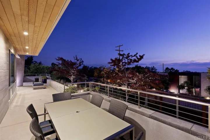 330 S Rios Ave, Solana Beach, California 92075