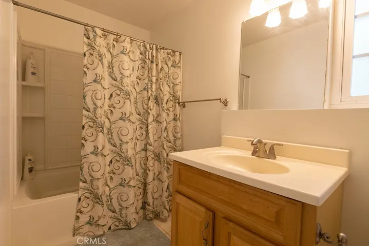 1111 E Elk Avenue, Glendale, California 91205