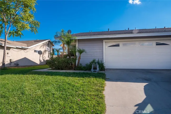 321 Red Cedar Place, Perris, California 92570