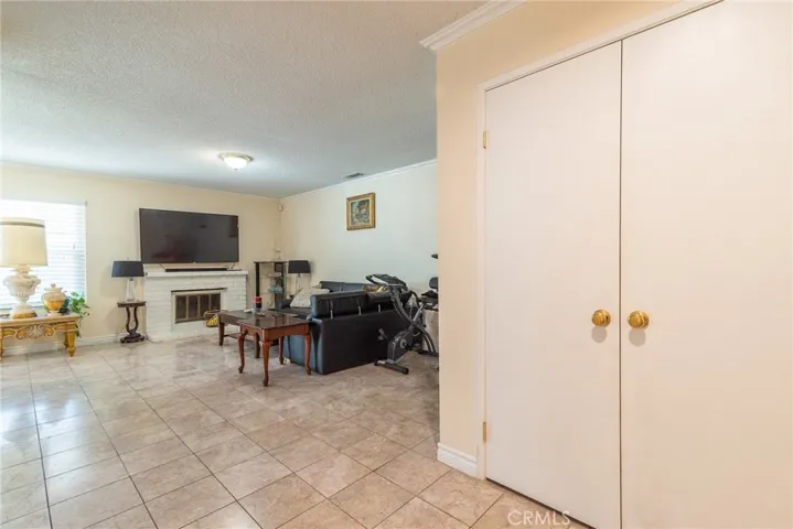 321 Red Cedar Place, Perris, California 92570