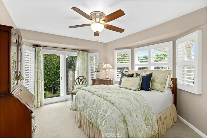 524 Redlands Avenue, Newport Beach, California 92663