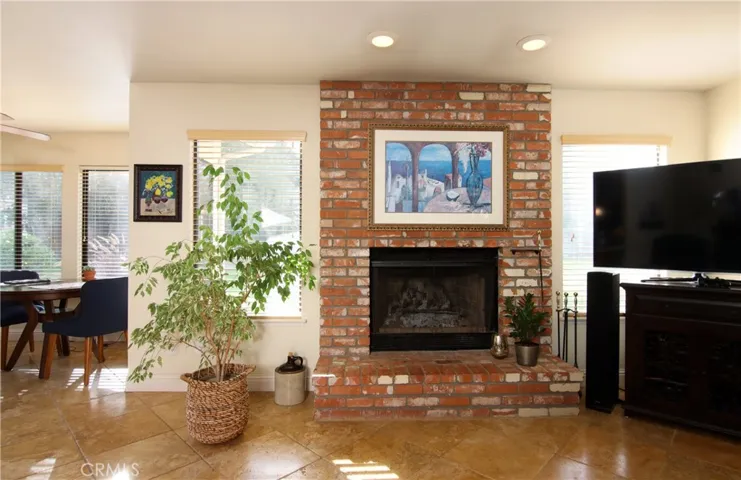 4643 Kennington Drive, Santa Maria, California 93455