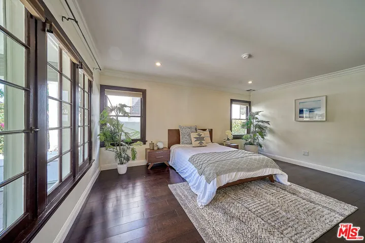 842 S 3rd Avenue, Los Angeles, California 90005