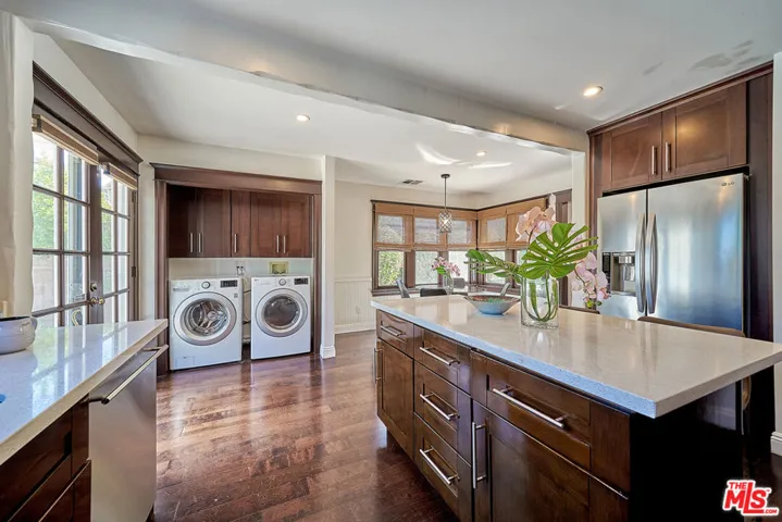 842 S 3rd Avenue, Los Angeles, California 90005