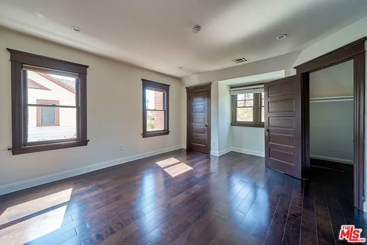 842 S 3rd Avenue, Los Angeles, California 90005
