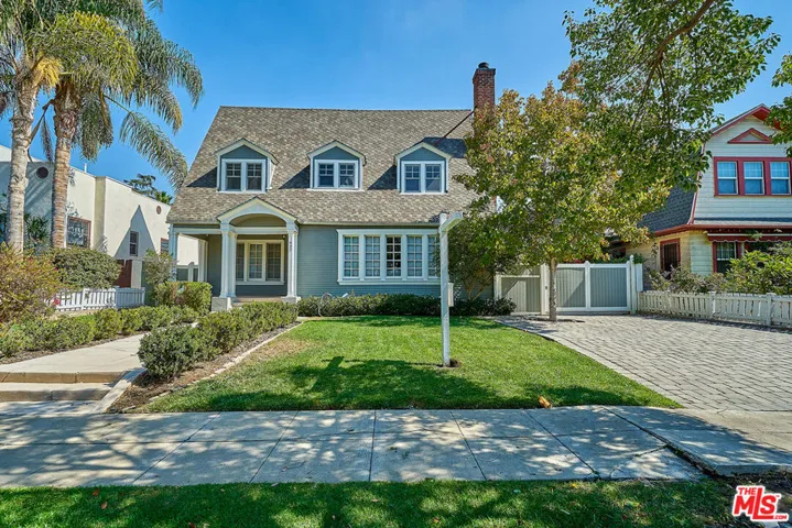 842 S 3rd Avenue, Los Angeles, California 90005