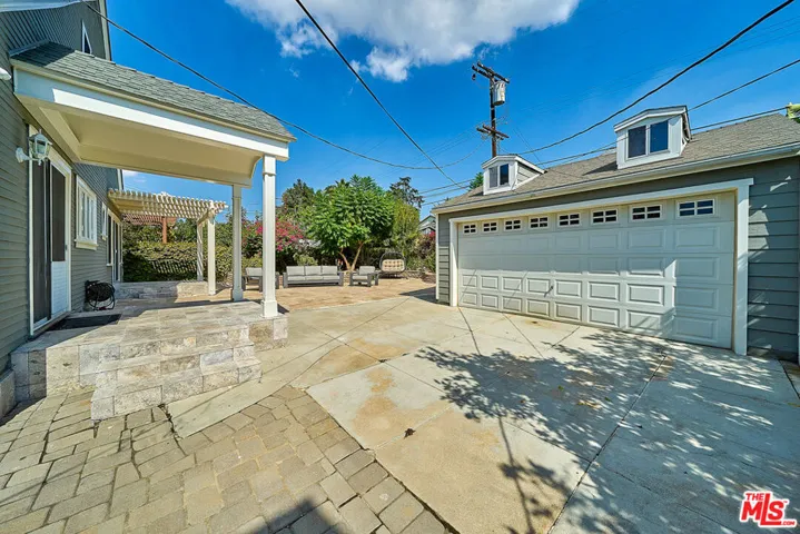 842 S 3rd Avenue, Los Angeles, California 90005