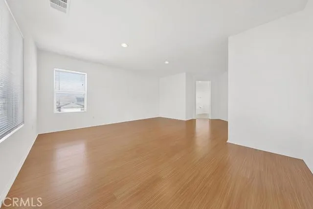 9050 Fremont Court, Oak Hills, California 92344