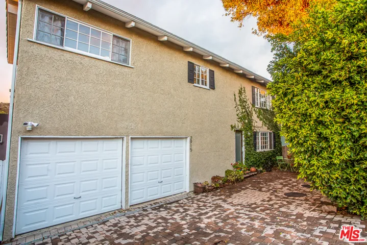 2915 Searidge Street, Malibu, California 90265