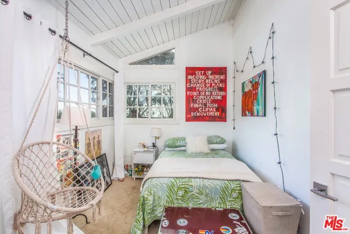 Guest Room 1