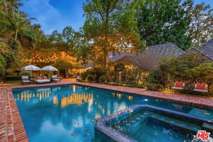 3240 Fryman Road, Studio City, California 91604