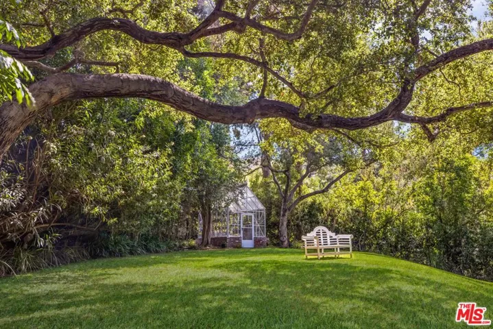 3240 Fryman Road, Studio City, California 91604