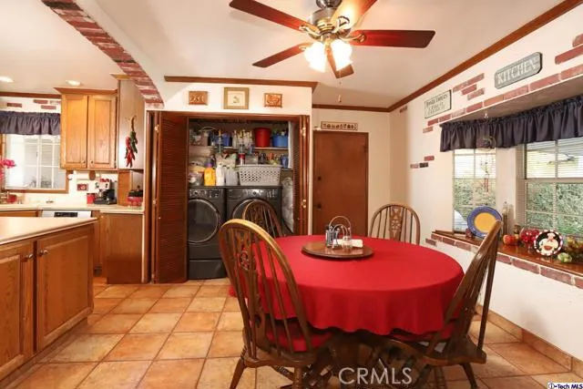 1252 Irving Avenue, Glendale, California 91201
