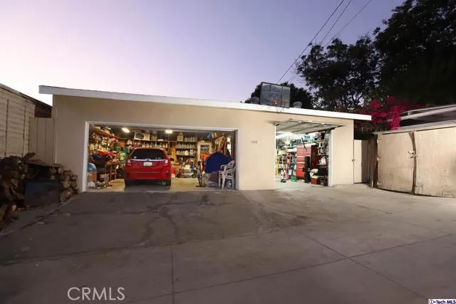 1252 Irving Avenue, Glendale, California 91201