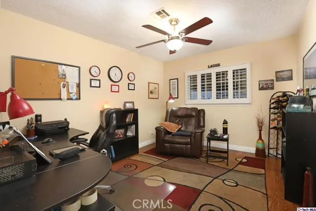 1252 Irving Avenue, Glendale, California 91201
