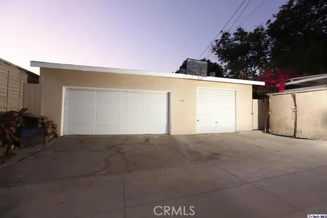 1252 Irving Avenue, Glendale, California 91201