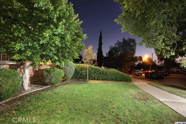 1252 Irving Avenue, Glendale, California 91201