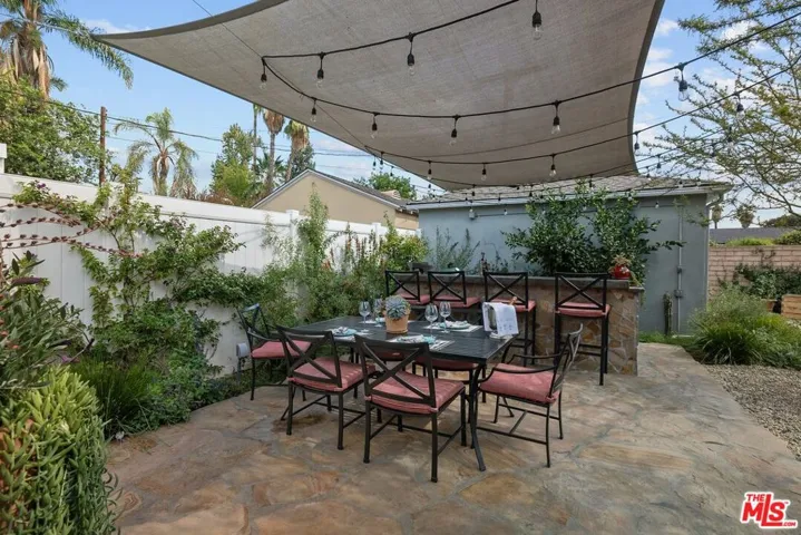 5842 Costello Avenue, Van Nuys, California 91401