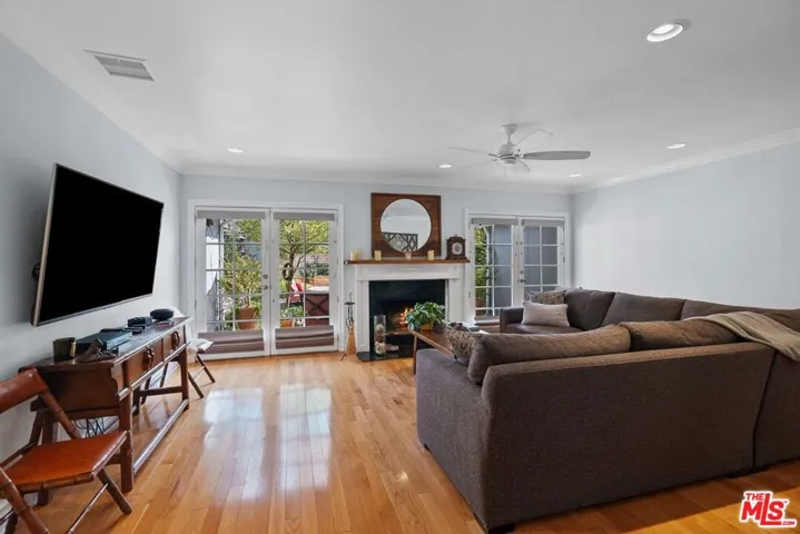 5842 Costello Avenue, Van Nuys, California 91401
