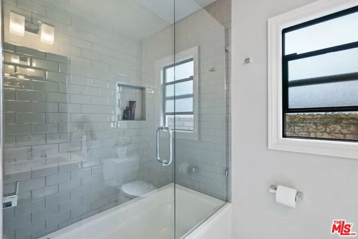 5842 Costello Avenue, Van Nuys, California 91401