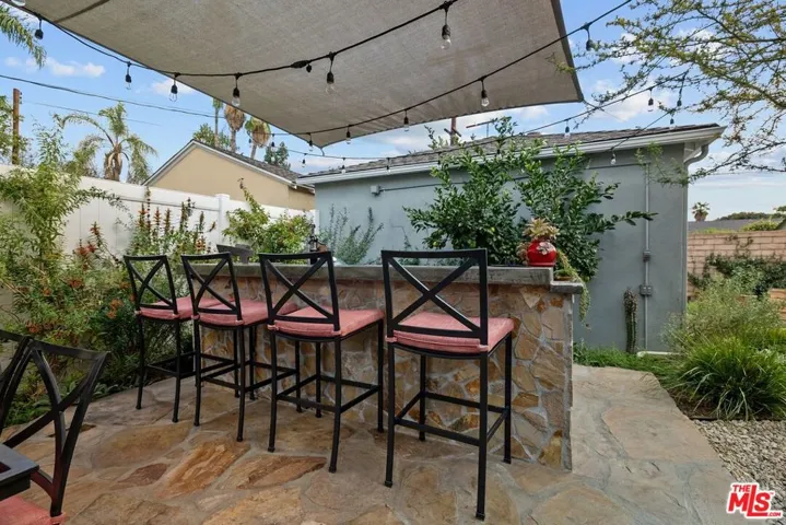 5842 Costello Avenue, Van Nuys, California 91401