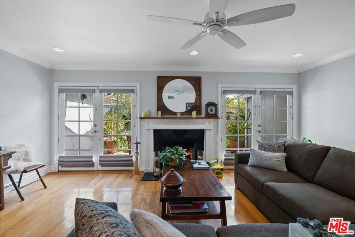 5842 Costello Avenue, Van Nuys, California 91401