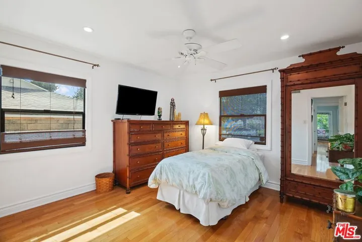5842 Costello Avenue, Van Nuys, California 91401