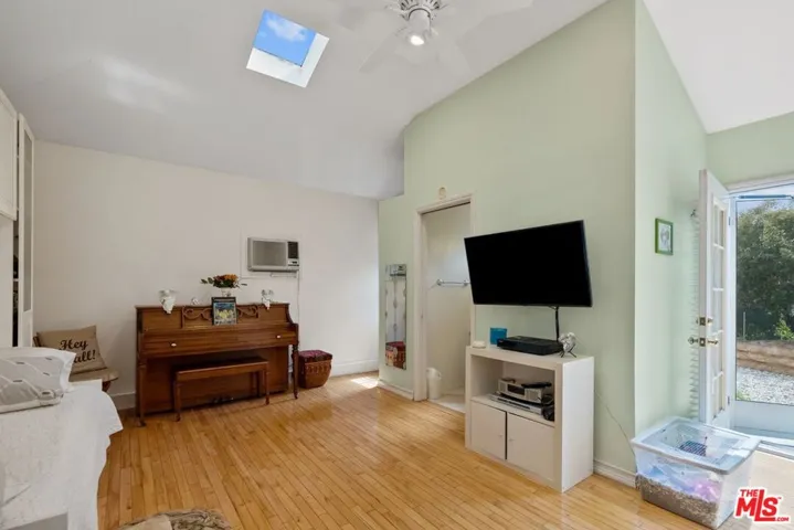 5842 Costello Avenue, Van Nuys, California 91401