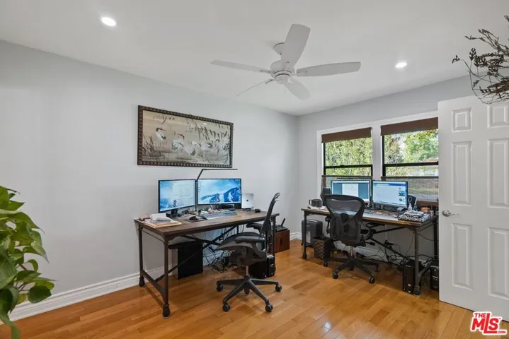 5842 Costello Avenue, Van Nuys, California 91401