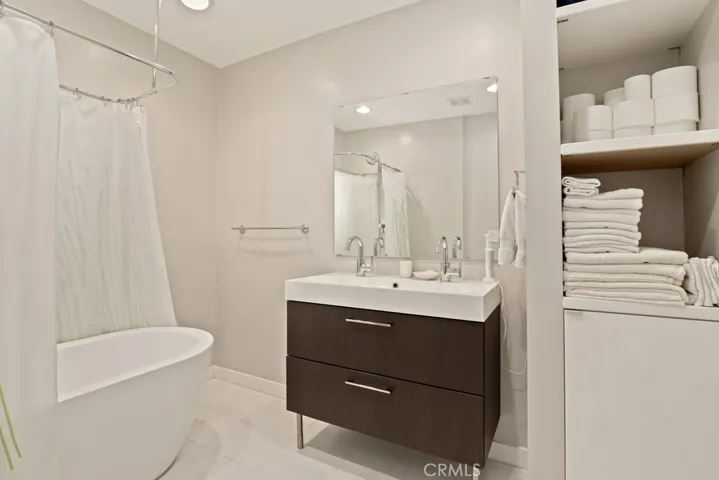 409 Sonora Avenue, Glendale, California 91201