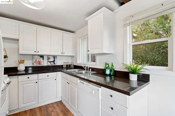 4060 Hillcrest Rd, El Sobrante, California 94803