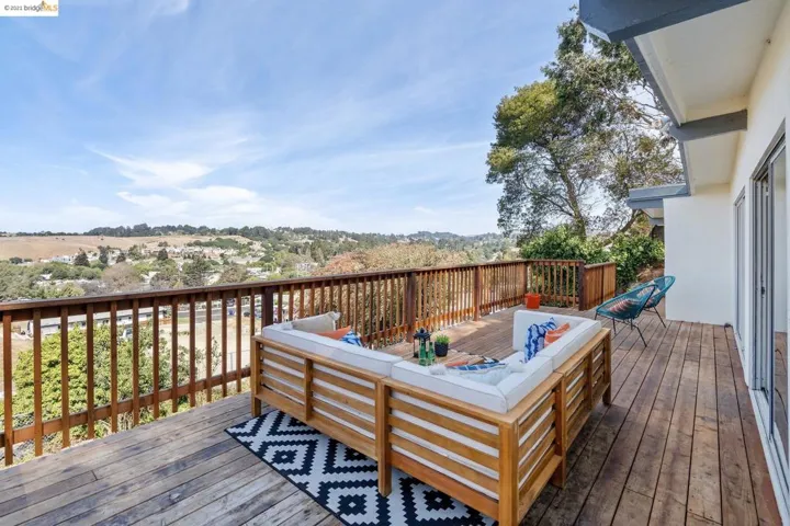 4060 Hillcrest Rd, El Sobrante, California 94803