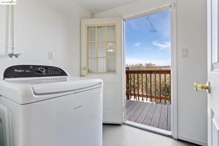 4060 Hillcrest Rd, El Sobrante, California 94803